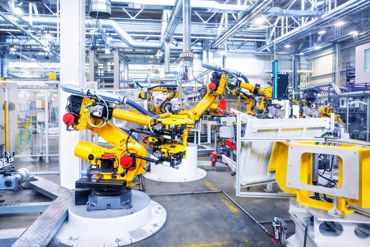 Caso de éxito KUKA — células de fabricación modulares